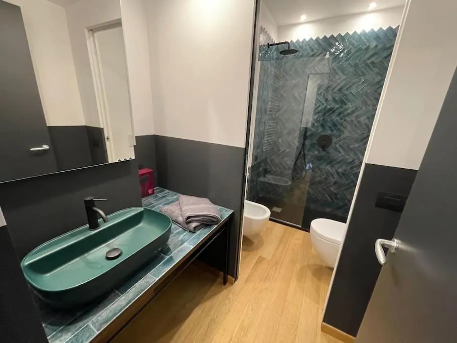 Bnb Capital Milano Central Station - Black Apartment Milan